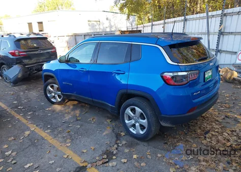 2021 Jeep Compass Latitude 4X4 z USA, uszkodzony, nr VIN 3C4NJDBB7MT516535